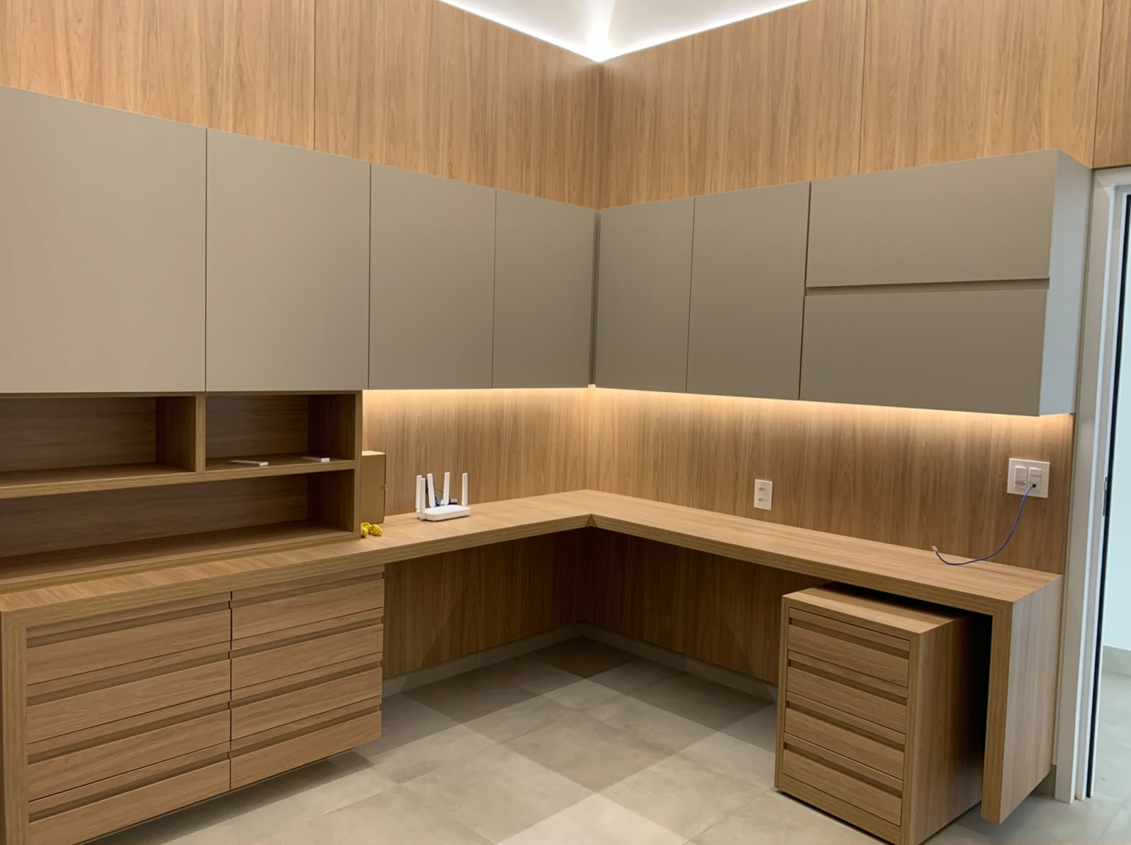Corporativo — projeto 3 da Marcenaria Quatro Irmãos